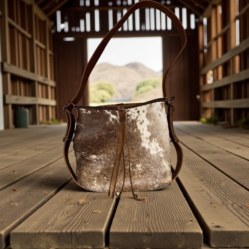 Gypsy Belt‎ Co Crossbody Shoulder Bag Brown Cowhide Western Fringe Tassel OOAK